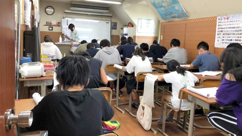 花田義塾の教室